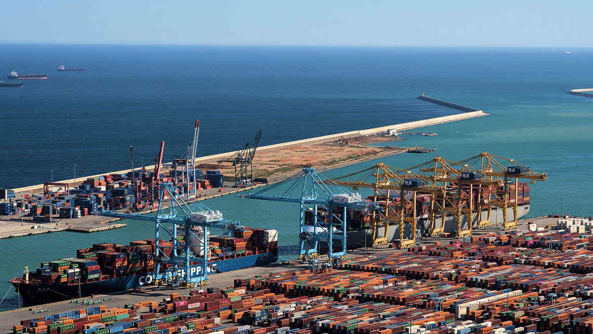 China Enforces New Port Fees on US Vessels, Matson Line First to Pay Millions